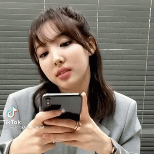 Nayeon Phone GIF