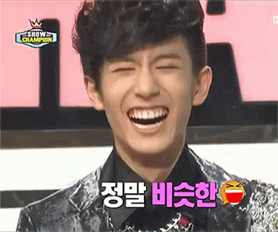 Minwoo Laughing GIF - Minwoo Laughing Clapping GIFs