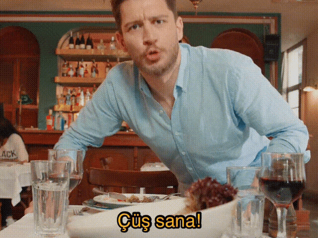 Uraz Gediz GIF