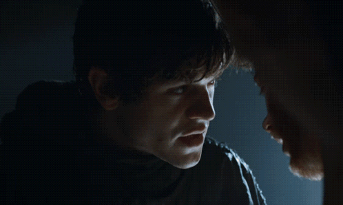 Game Of Thrones Ramsey Bolton GIF - Game Of Thrones Ramsey Bolton Pay Attention GIFs