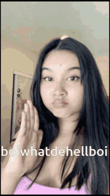 a girl in a pink top says " boiwhatdehellboi "
