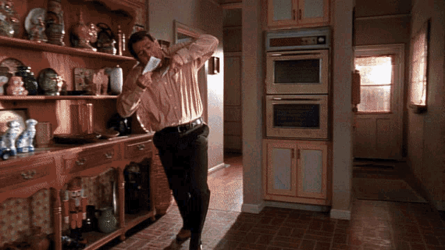 Malcolm In The Middle Hal Scream GIF - Malcolm In The Middle Hal Scream Dewey Scream GIFs