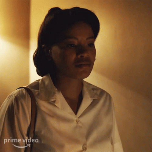Just Let Me In Maxine Chapman GIF - Just Let Me In Maxine Chapman A League Of Their Own GIFs