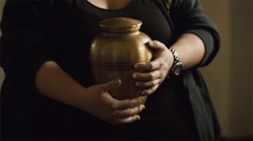 Holding An Urn This Is Us GIF - Holding An Urn This Is Us This Is Us Gifs GIFs