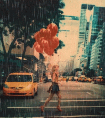 Heel In The Rain Balloons GIF - Heel In The Rain Balloons Raining GIFs