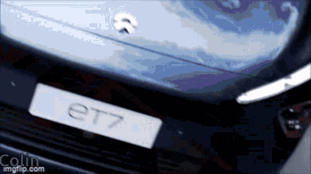 a close up of a car with the word et7 on the license plate