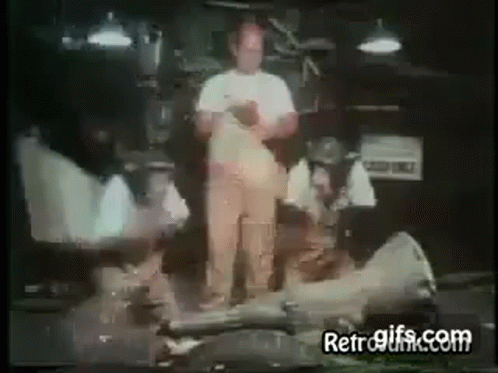 Aamco Chimps Test GIF - Aamco Chimps Test Smack GIFs