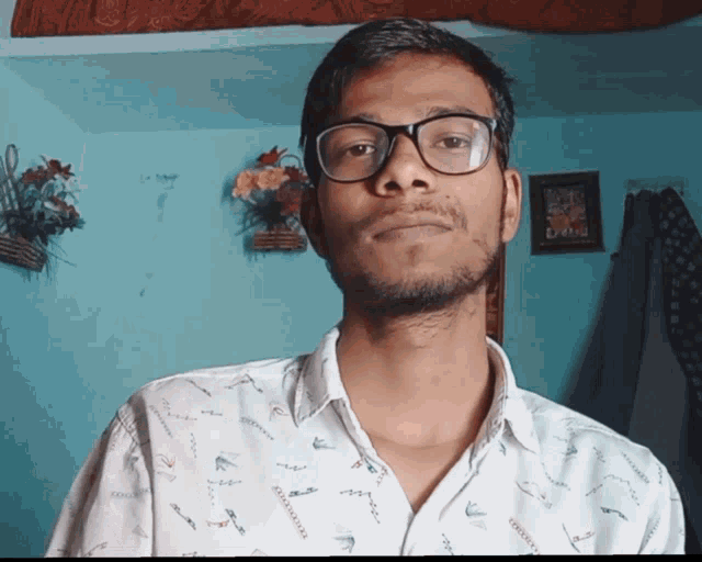 Clapping Anupam Kumar GIF - Clapping Anupam Kumar Kya Baat Hai GIFs