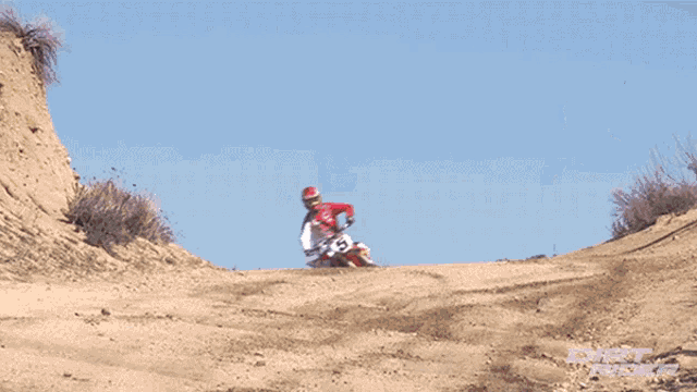 Racing Dirt Rider GIF - Racing Dirt Rider Motorcycle GIFs