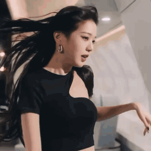 Ive Wonyoung Wonyoung Jumping From Plane GIF - Ive Wonyoung Wonyoung Wonyoung Jumping From Plane GIFs