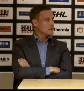 Roger Roger Rönnberg GIF