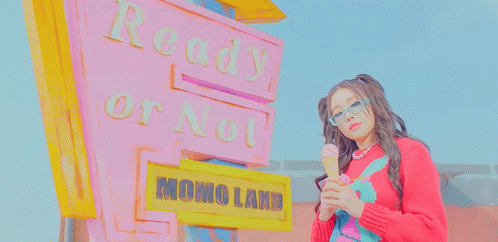 Momoland Jooe GIF - Momoland Jooe Kpop GIFs