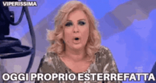 Tina Cipollari Esterrefatta GIF - Tina Cipollari Esterrefatta Oggi Proprio Esterrefatto GIFs