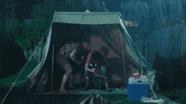 Tenting In The Rain GIF - Tenting In The Rain GIFs