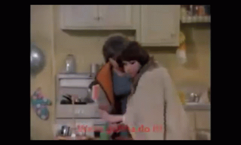 Laverne And GIF - Laverne And Shirley GIFs