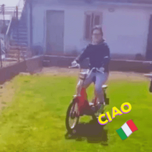 Ciao Piaggiociao GIF - Ciao Piaggiociao Italy GIFs