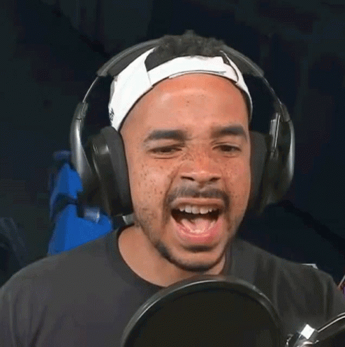 Yelling Raynday Gaming GIF - Yelling Raynday Gaming Frustrated GIFs