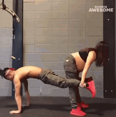 Partner Pushups Pregnant GIF - Partner Pushups Pregnant Working Out Together GIFs
