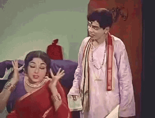 Not Listening Cant Hear GIF - Not Listening Cant Hear Nagesh GIFs