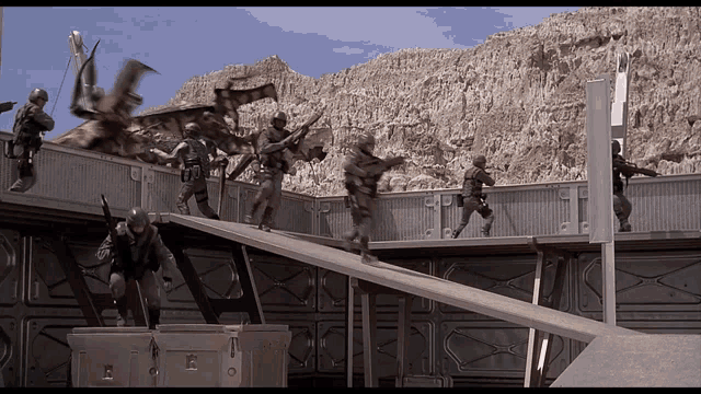 Starship Troopers Burning GIF - Starship Troopers Burning Attack GIFs