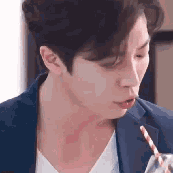 Pop K Kim Jaewook GIF - Pop K Kim Jaewook Straw GIFs