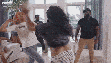 Kuawop Ivori GIF
