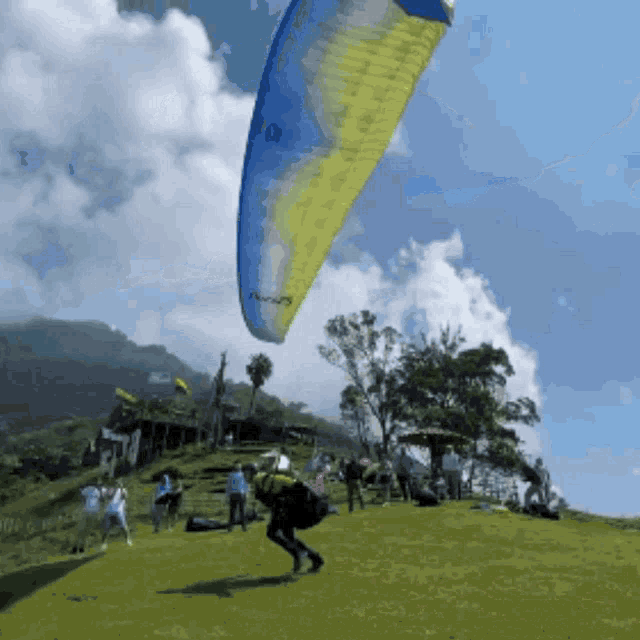 H2p2 Paragliding GIF - H2p2 Paragliding Paragliding Launch GIFs