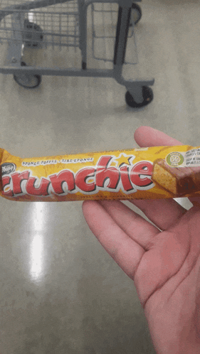 Crunchie Bar Cadbury GIF - Crunchie Bar Cadbury Candy Bar GIFs