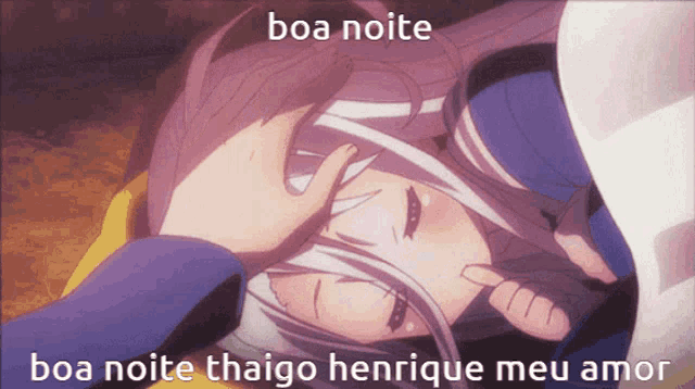 a picture of a girl laying down with the words boa noite written above her
