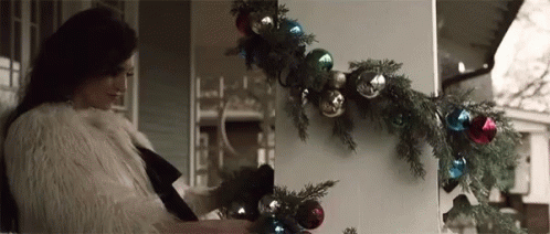 Decorations Holidays GIF - Decorations Holidays Putting Up The Decorations GIFs