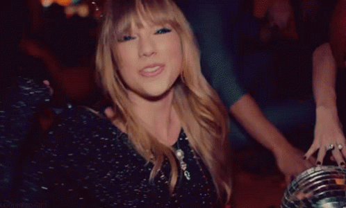 Taylor Swift Cute GIF - Taylor Swift Cute Get Away GIFs