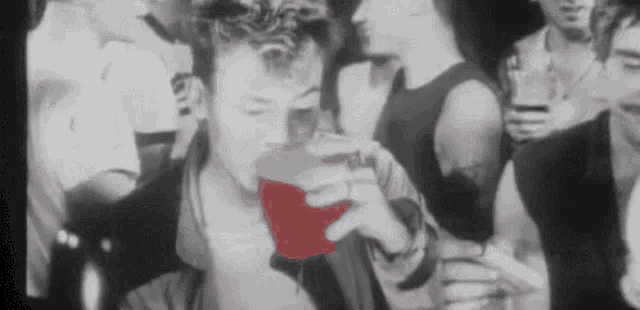 Red Red Wine GIF - Red Red Wine Ub40 GIFs