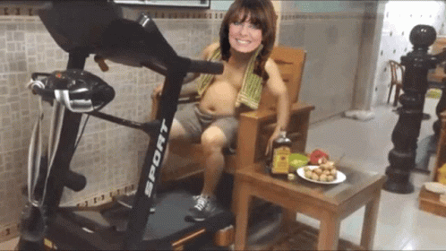 Vicki Lazy GIF - Vicki Lazy Treadmill GIFs