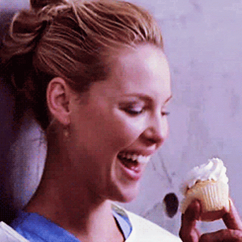 Greys Anatomy Izzie Stevens GIF - Greys Anatomy Izzie Stevens Cupcake GIFs