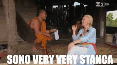 a woman sits in front of a man in a hammock with the words sono very very stance below her