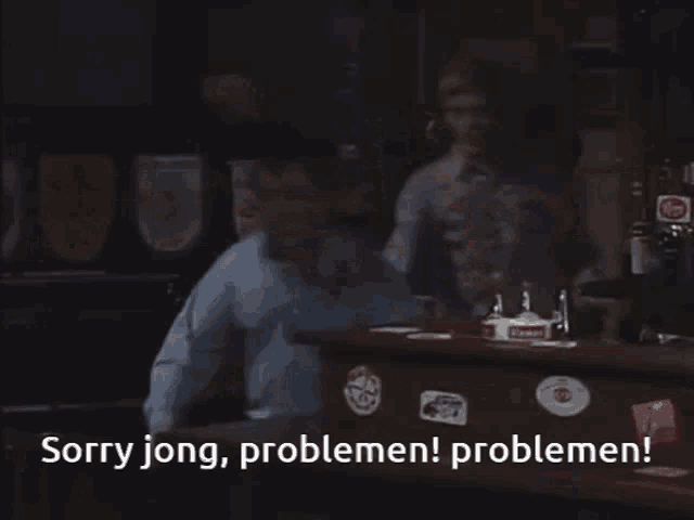 a man in a camouflage shirt says sorry jong problemen