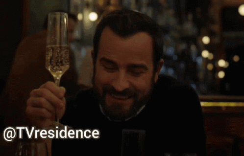 Justin Theroux GIF - Justin Theroux Champagne GIFs
