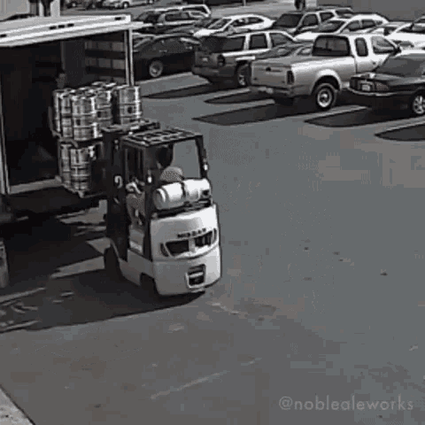 Beer Save Catch GIF - Beer Save Catch Ftw GIFs