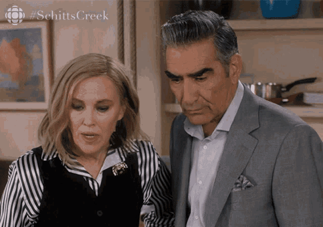 Look Eugene Levy GIF - Look Eugene Levy Johnny GIFs