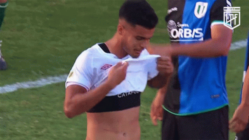 Wiping Sweat Argentinos Juniors GIF - Wiping Sweat Argentinos Juniors Club Atlético Banfield GIFs