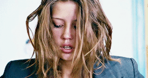 Adele Exarchopoulos Hair GIF - Adele Exarchopoulos Hair Idk GIFs
