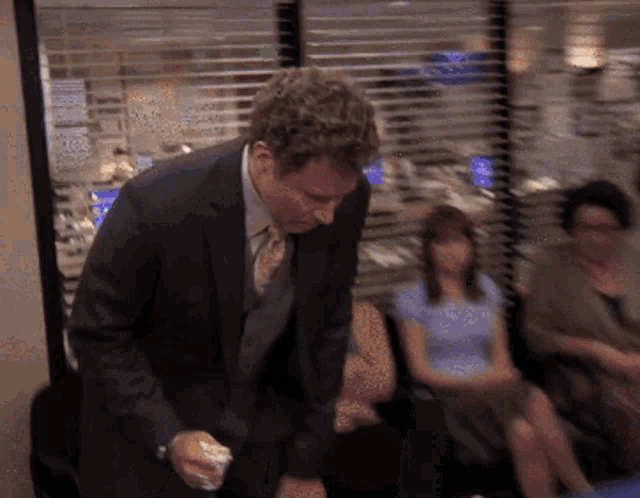 Deangelo Vickers The Office GIF - Deangelo Vickers The Office Cake GIFs