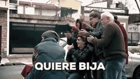 Quiere Bija Capusotto GIF - Quiere Bija Capusotto Clapping GIFs
