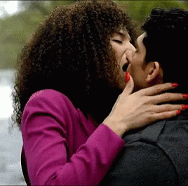 Pose Angel And Lil Papis GIF - Pose Angel And Lil Papis Kiss GIFs
