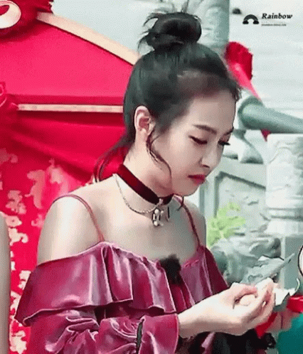 Fxvictoria Song Qian GIF - Fxvictoria Song Qian Victoria Song GIFs