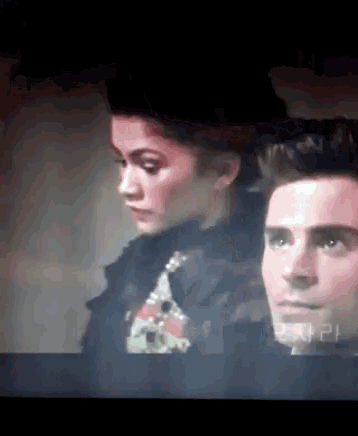 Parading Round GIF - Parading Round With GIFs