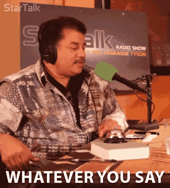 Whatever You Say Chuckle GIF - Whatever You Say Chuckle Giggling GIFs