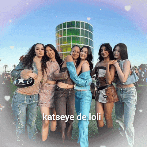 a group of young women posing for a picture with the caption katseye de loli