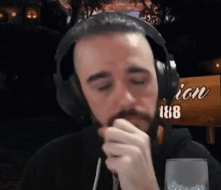 Duende Pablo Gaming GIF - Duende Pablo Gaming In Action GIFs