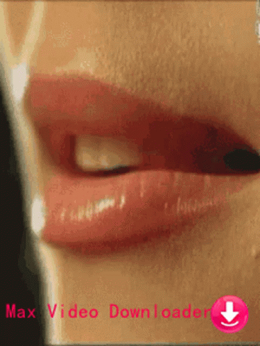 Lip Woman GIF - Lip Woman Girl GIFs
